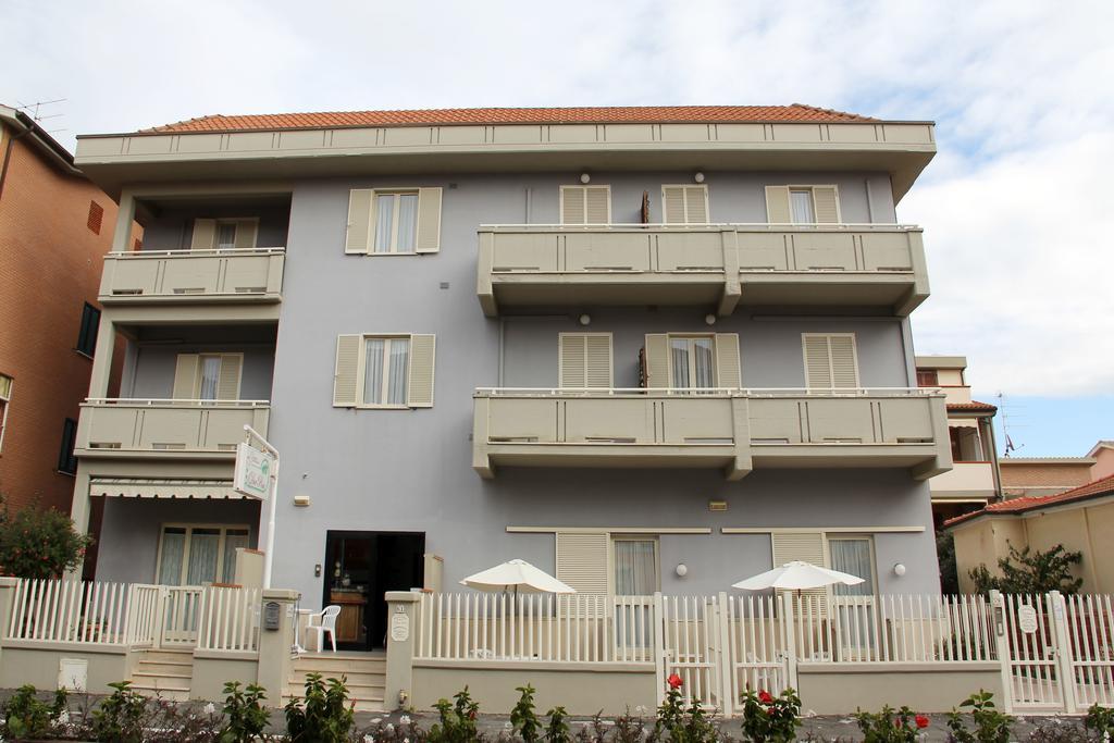 Residence I Due Pini Marina di Grosseto Rom bilde